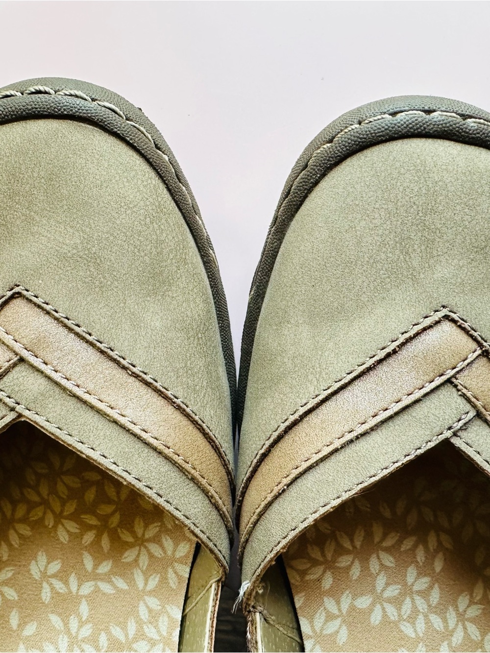 Jambu (JBU) Tan Mary Janes Shoes 6.5 - Picture 8 of 9